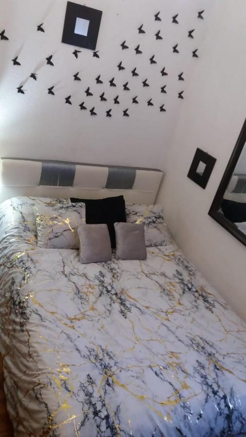 Habitacion Cookie En Chamberi Madrid Kültér fotó